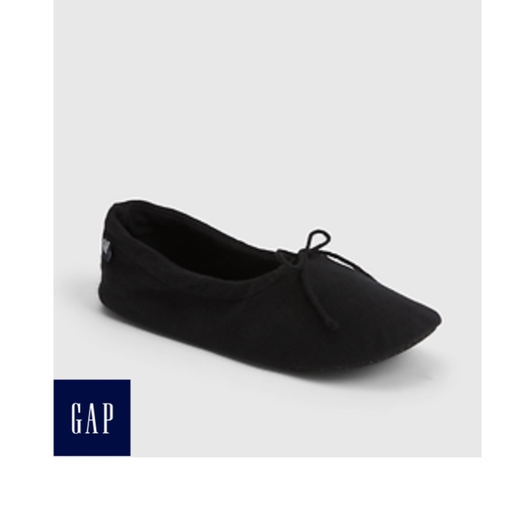 Ladie’s Gap CashSoft Slippers
5/6 XS/S true black